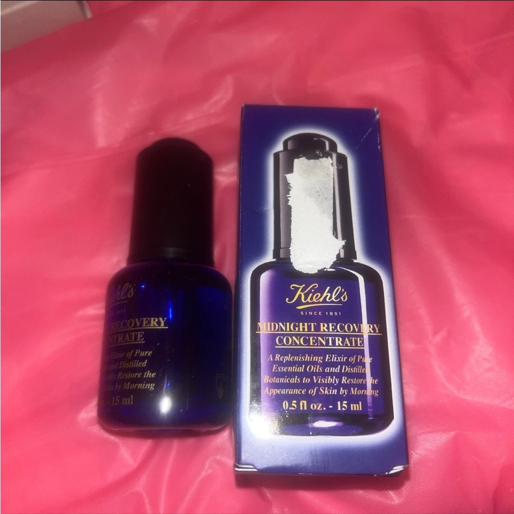 New in Box ! Kiehl's Midnight Recovery Concentrate .5 oz / 15ml